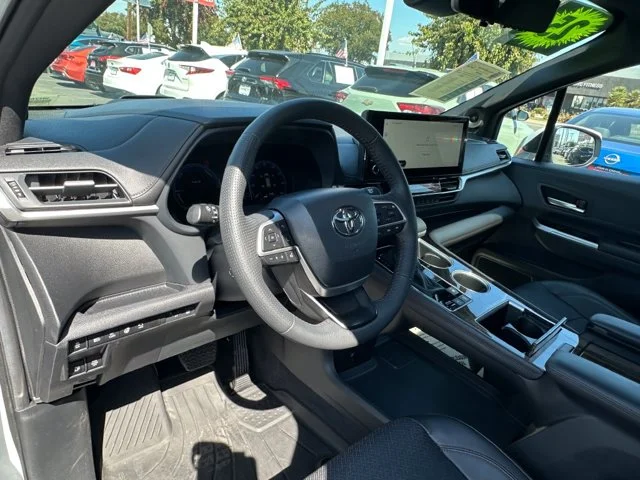 SEMINUEVOS TOYOTA Sienna a Estados en autogozo