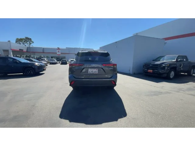 SEMINUEVOS TOYOTA Highlander Hybrid a Estados en autogozo