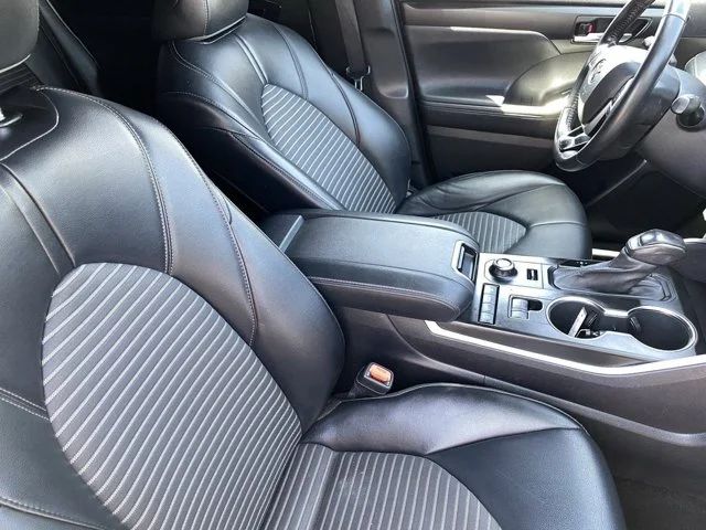 SEMINUEVOS TOYOTA Highlander a Estados en autogozo