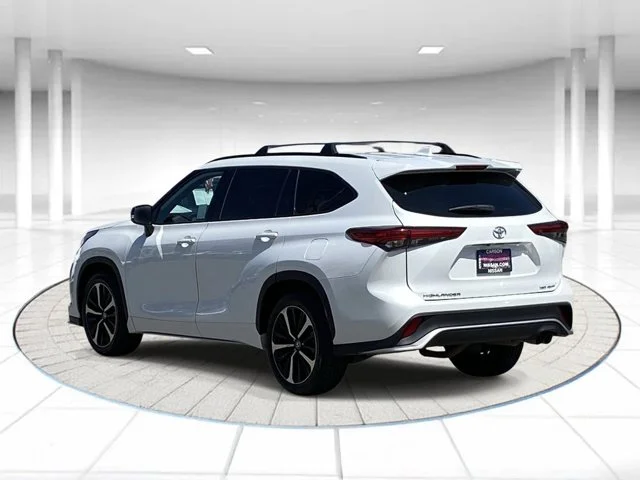 SEMINUEVOS TOYOTA Highlander a Estados en autogozo
