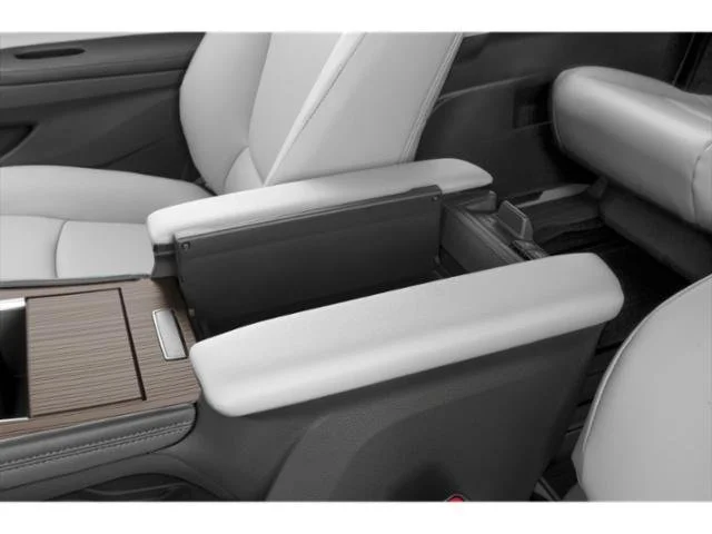 SEMINUEVOS TOYOTA Sienna a Estados en autogozo