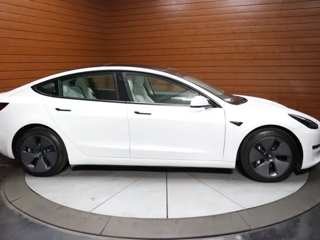 SEMINUEVOS TESLA Model 3 a Estados en autogozo