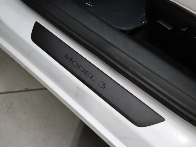 SEMINUEVOS TESLA Model 3 a Estados en autogozo