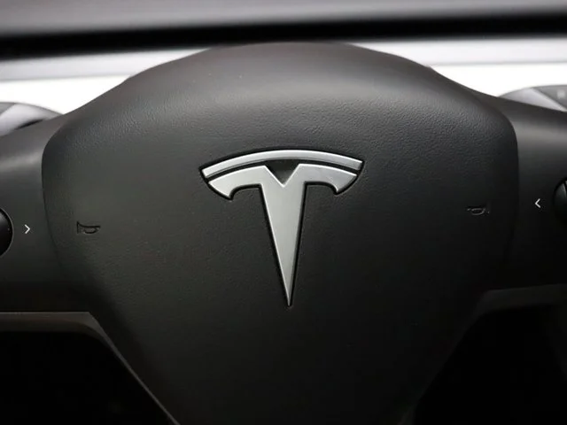 SEMINUEVOS TESLA Model 3 a Estados en autogozo