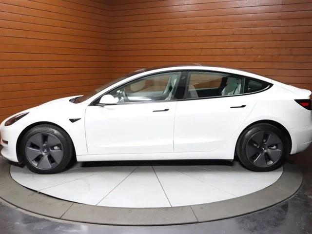 SEMINUEVOS TESLA Model 3 a Estados en autogozo