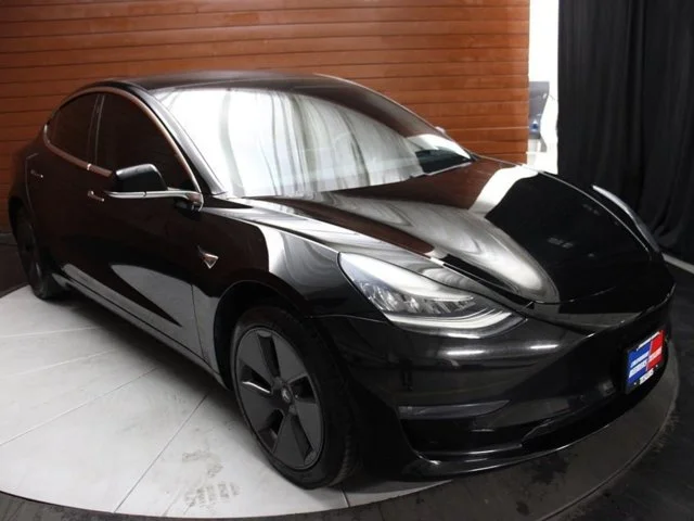 SEMINUEVOS TESLA Model 3 a Estados en autogozo