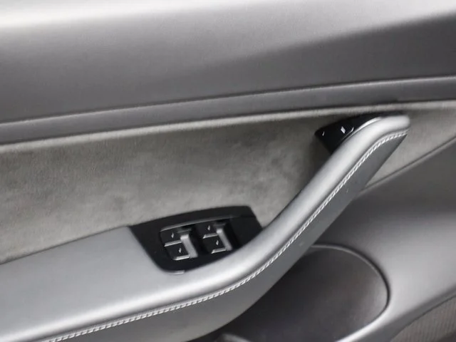 SEMINUEVOS TESLA Model 3 a Estados en autogozo