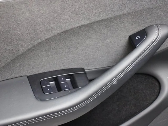 SEMINUEVOS TESLA Model 3 a Estados en autogozo