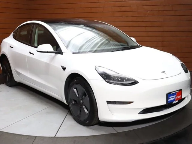 SEMINUEVOS TESLA Model 3 a Estados en autogozo