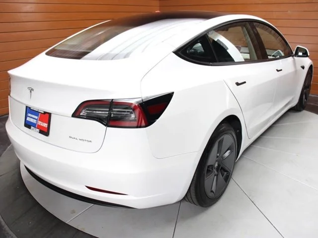 SEMINUEVOS TESLA Model 3 a Estados en autogozo
