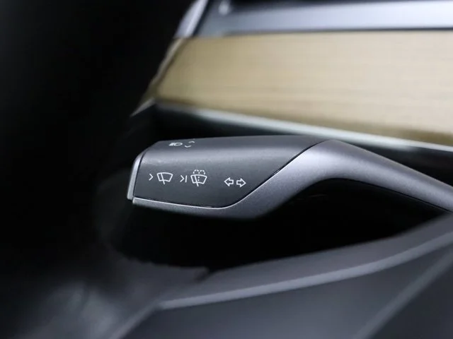 SEMINUEVOS TESLA Model 3 a Estados en autogozo
