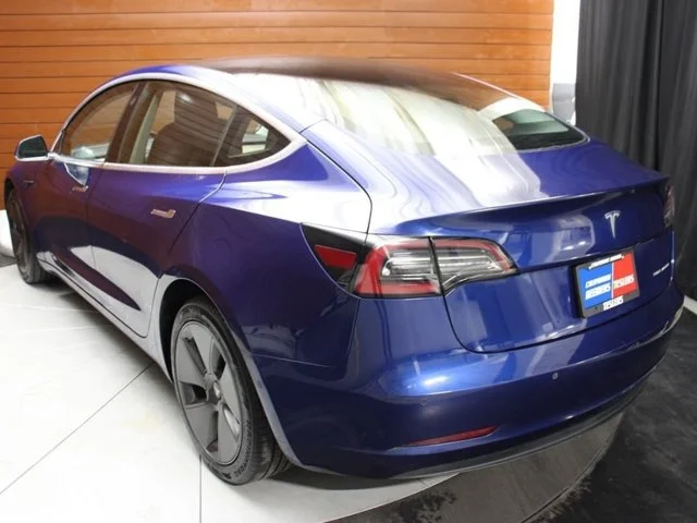 SEMINUEVOS TESLA Model 3 a Estados en autogozo