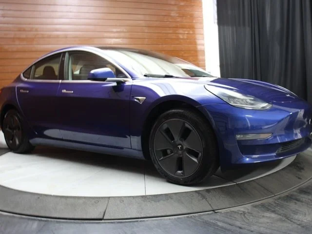 SEMINUEVOS TESLA Model 3 a Estados en autogozo