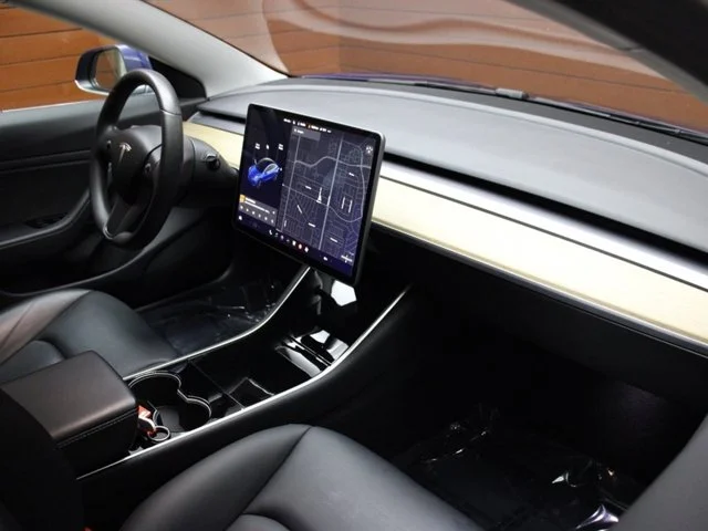 SEMINUEVOS TESLA Model 3 a Estados en autogozo