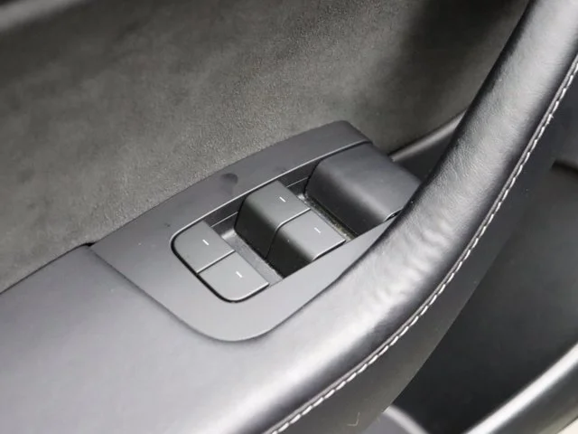 SEMINUEVOS TESLA Model 3 a Estados en autogozo
