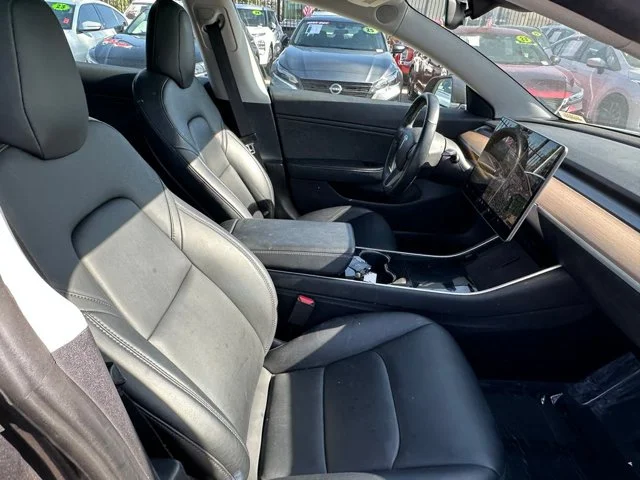 SEMINUEVOS TESLA Model 3 a Estados en autogozo