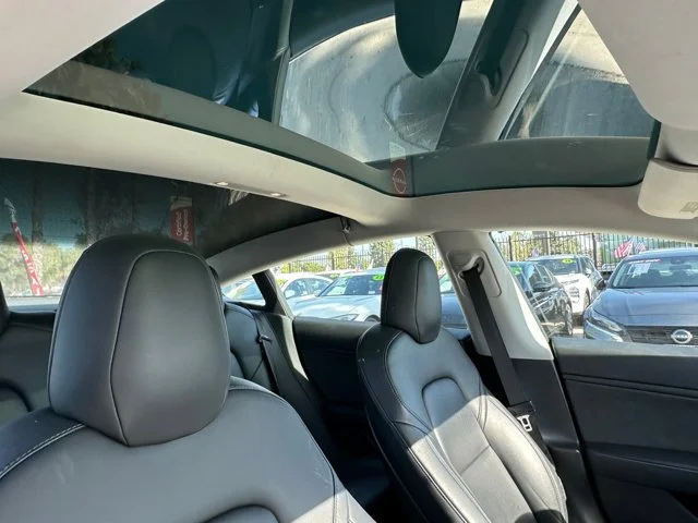 SEMINUEVOS TESLA Model 3 a Estados en autogozo