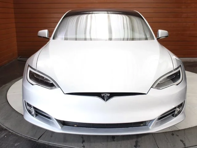 SEMINUEVOS TESLA Model S a Estados en autogozo