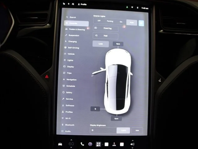 SEMINUEVOS TESLA Model S a Estados en autogozo