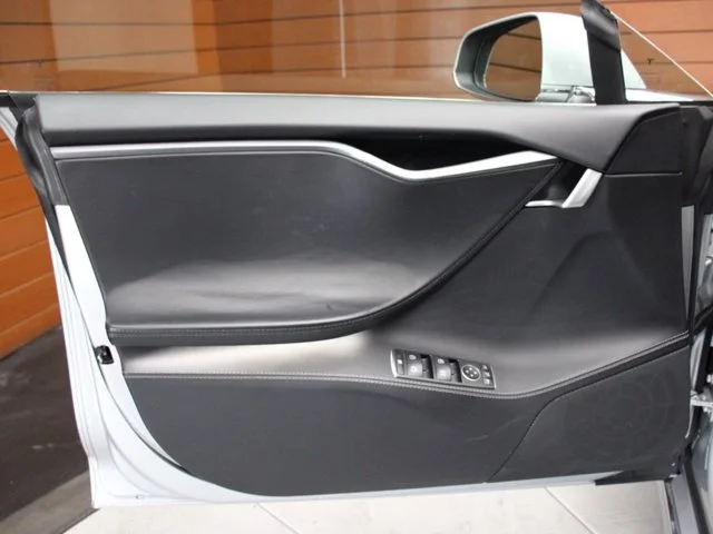 SEMINUEVOS TESLA Model S a Estados en autogozo