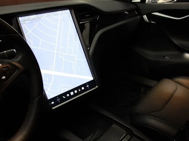 SEMINUEVOS TESLA Model S a Estados en autogozo