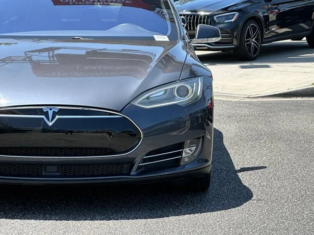 SEMINUEVOS TESLA Model S a Estados en autogozo