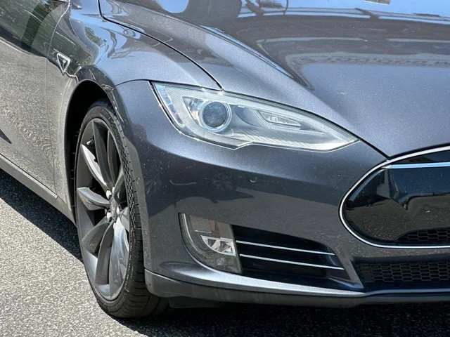 SEMINUEVOS TESLA Model S a Estados en autogozo