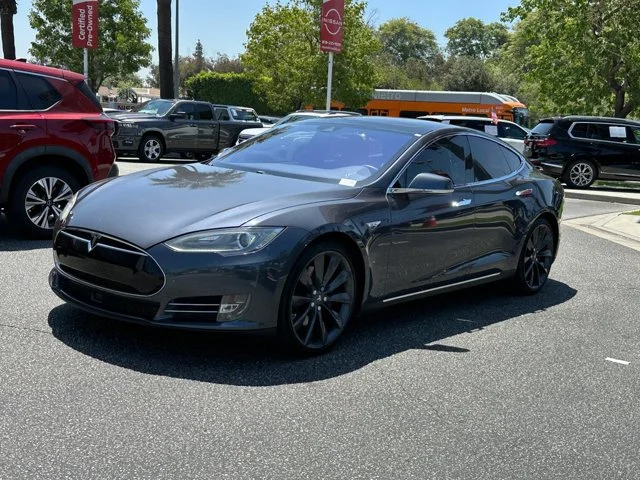 SEMINUEVOS TESLA Model S a Estados en autogozo