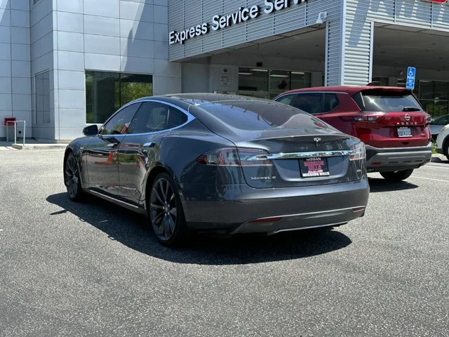 SEMINUEVOS TESLA Model S a Estados en autogozo