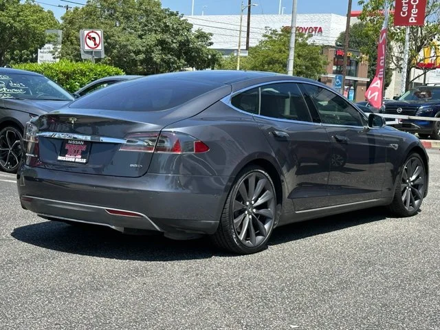 SEMINUEVOS TESLA Model S a Estados en autogozo
