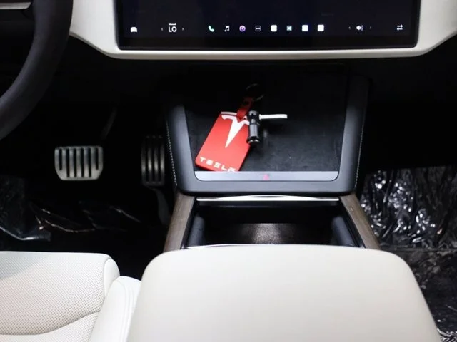 SEMINUEVOS TESLA Model S a Estados en autogozo