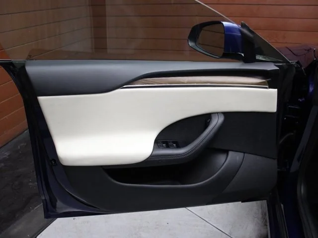 SEMINUEVOS TESLA Model S a Estados en autogozo