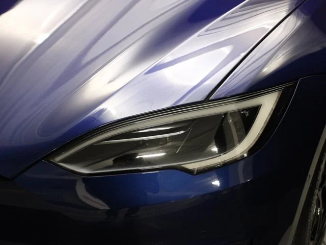SEMINUEVOS TESLA Model S a Estados en autogozo