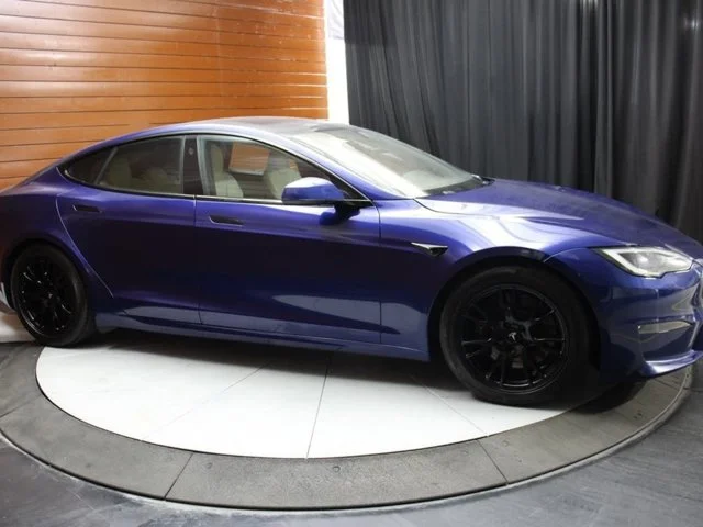 SEMINUEVOS TESLA Model S a Estados en autogozo