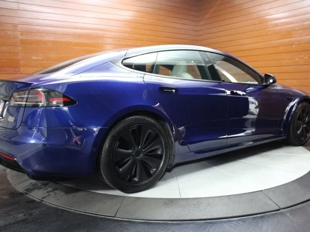 SEMINUEVOS TESLA Model S a Estados en autogozo