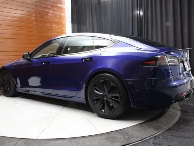 SEMINUEVOS TESLA Model S a Estados en autogozo