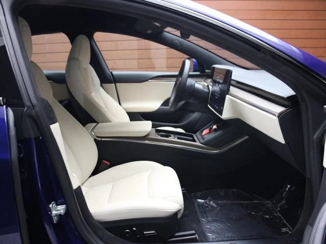 SEMINUEVOS TESLA Model S a Estados en autogozo