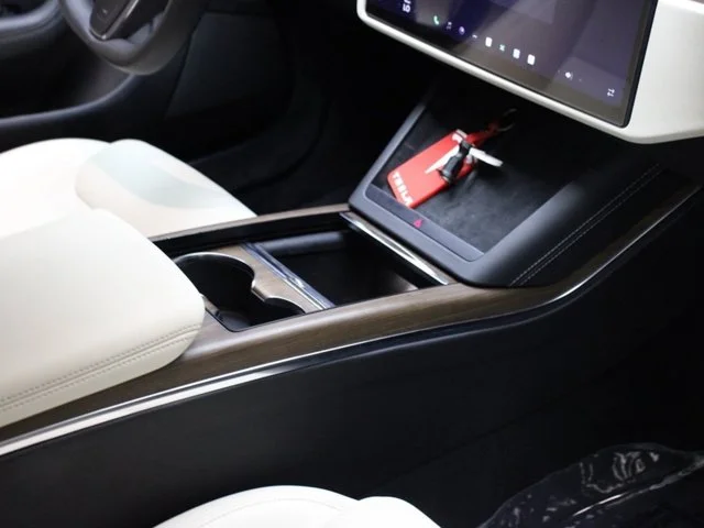 SEMINUEVOS TESLA Model S a Estados en autogozo