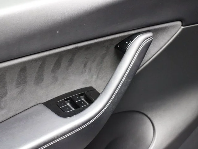 SEMINUEVOS TESLA Model Y a Estados en autogozo