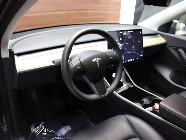 SEMINUEVOS TESLA Model Y a Estados en autogozo