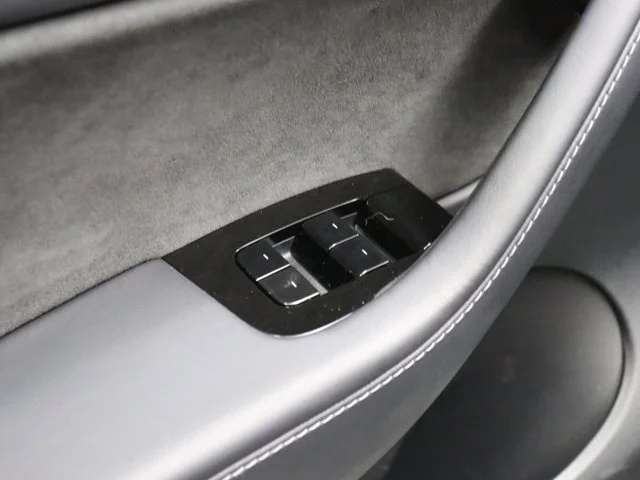 SEMINUEVOS TESLA Model Y a Estados en autogozo