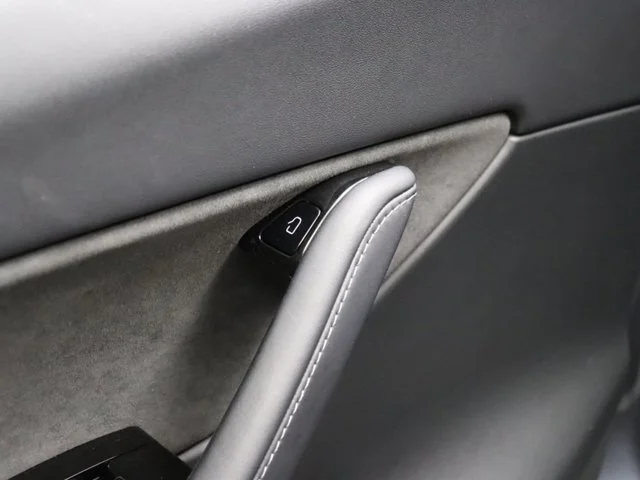 SEMINUEVOS TESLA Model Y a Estados en autogozo