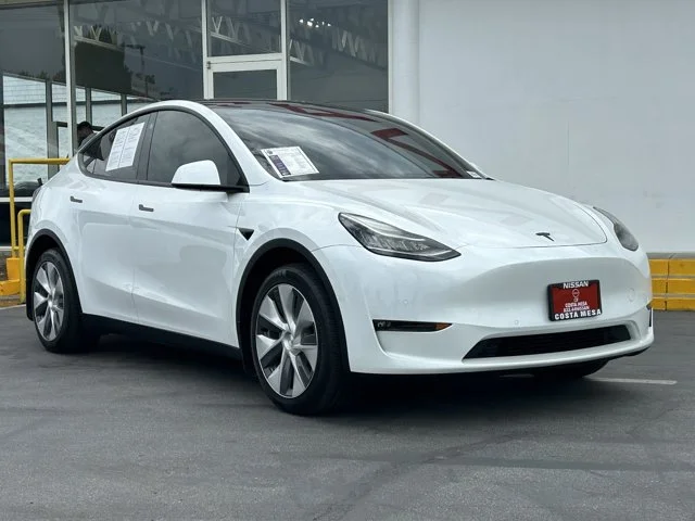 SEMINUEVOS TESLA Model Y a Estados en autogozo