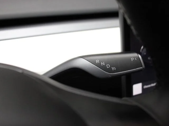SEMINUEVOS TESLA Model Y a Estados en autogozo