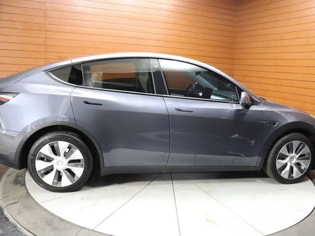 SEMINUEVOS TESLA Model Y a Estados en autogozo