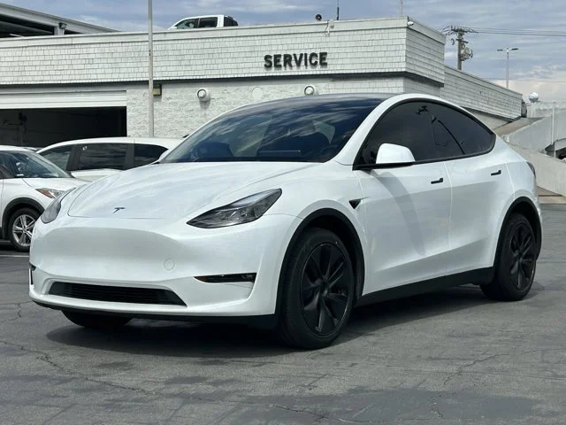 SEMINUEVOS TESLA Model Y a Estados en autogozo
