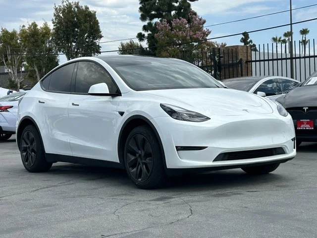 SEMINUEVOS TESLA Model Y a Estados en autogozo