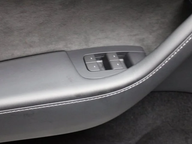SEMINUEVOS TESLA Model Y a Estados en autogozo