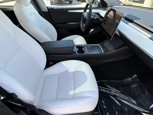 SEMINUEVOS TESLA Model Y a Estados en autogozo