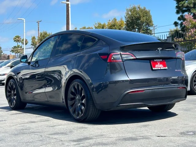 SEMINUEVOS TESLA Model Y a Estados en autogozo